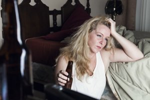 woman wondering how long does it take to detox from alcohol